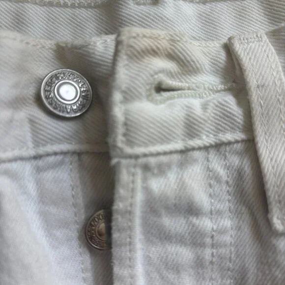 Levi’s White 501 Buttonfly Jean Shorts Size 26 - Picture 4 of 15